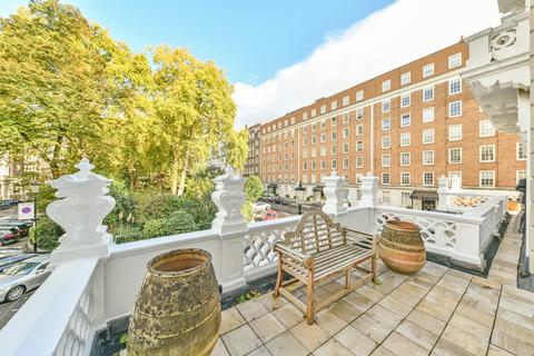 4 bedroom end of terrace house for sale - Lowndes Square, London