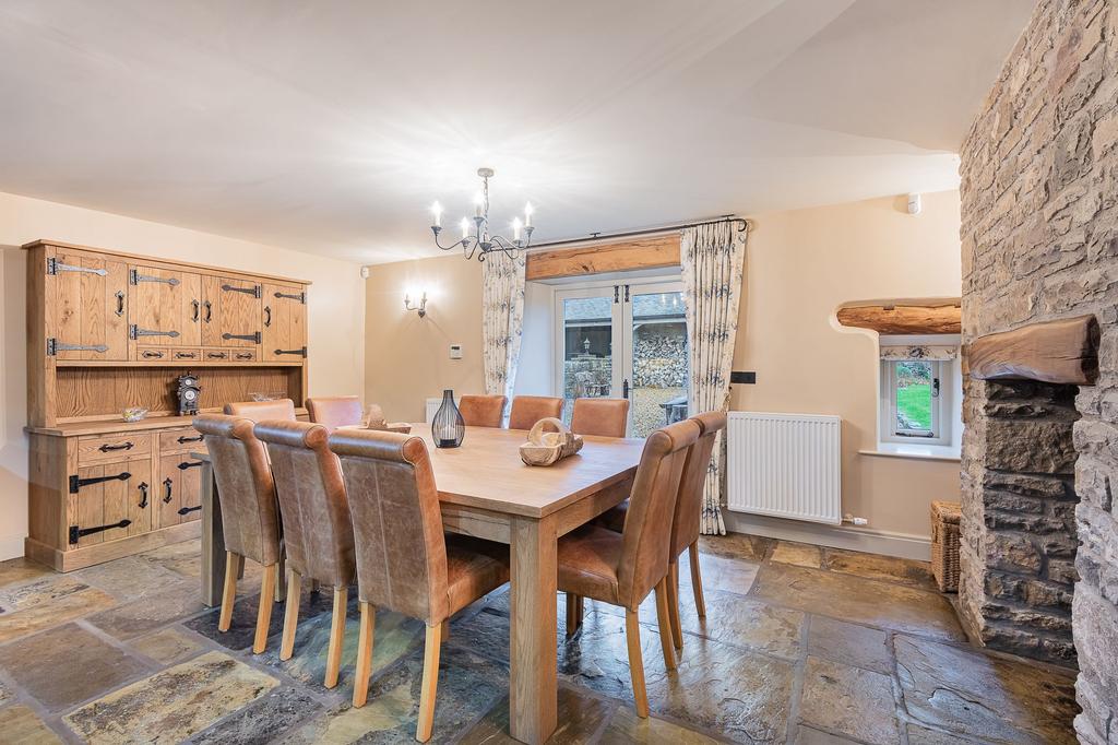 Sandwath Kitchen/Dining Area