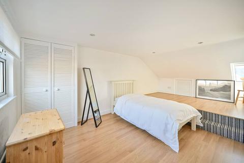 28 George Road, New Malden, KT3 6BU