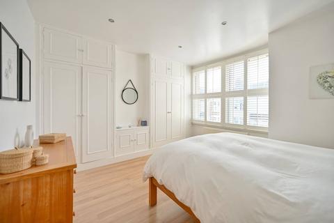 28 George Road, New Malden, KT3 6BU