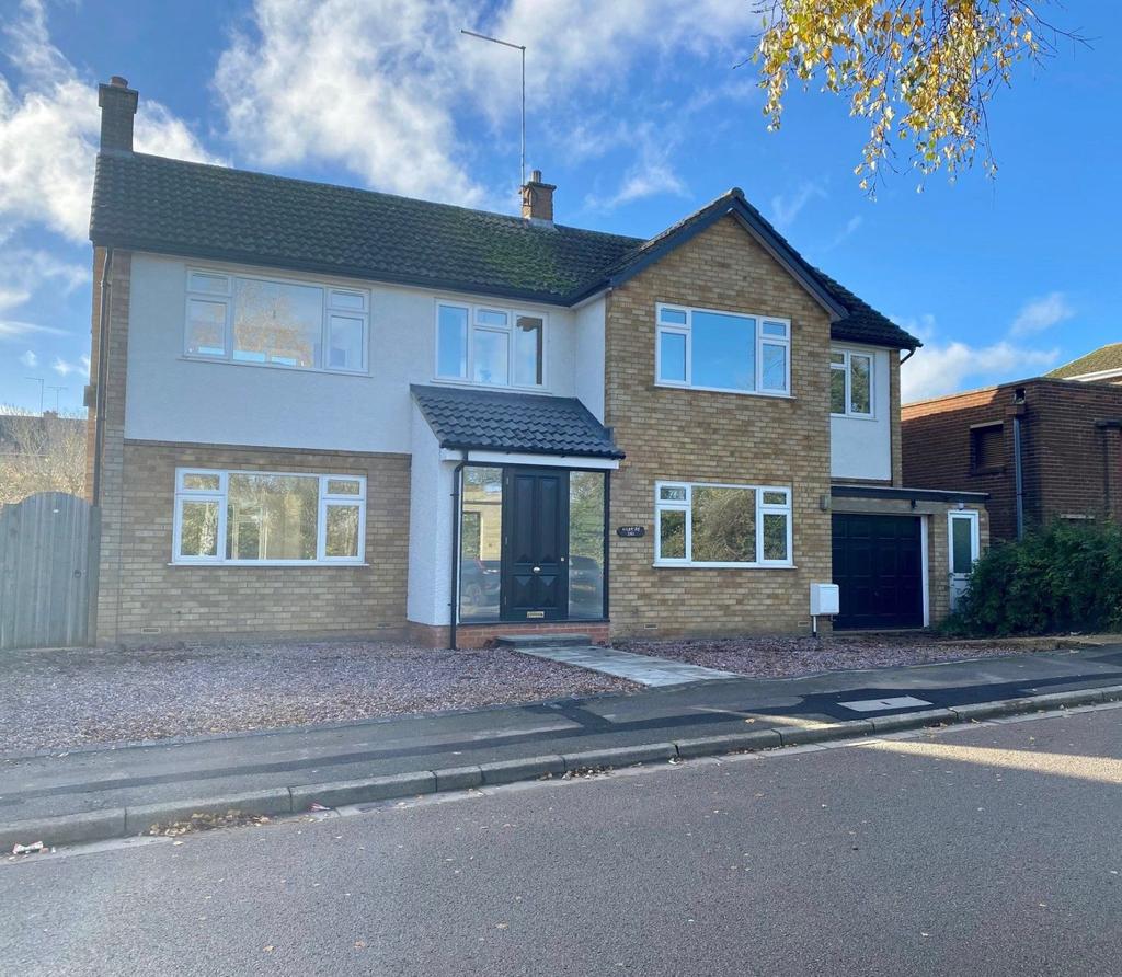 Harlestone Road, Duston, Northampton NN5 6DD 5 bed detached house for
