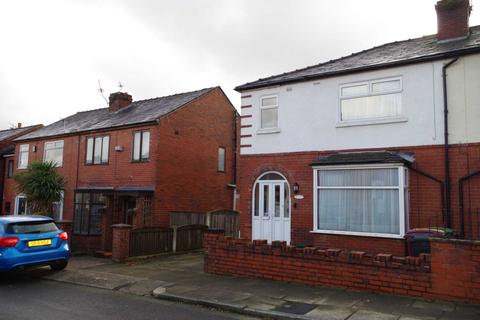 3 bedroom semi-detached house for sale - Brookhey Avenue, Bolton