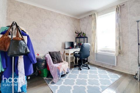 19a Beach Road, Clacton-on-sea, CO15 1UF