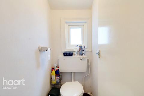 19a Beach Road, Clacton-on-sea, CO15 1UF