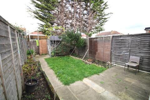 34 Albany Park Avenue, Enfield, EN3 5NT