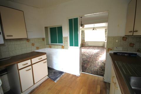 34 Albany Park Avenue, Enfield, EN3 5NT
