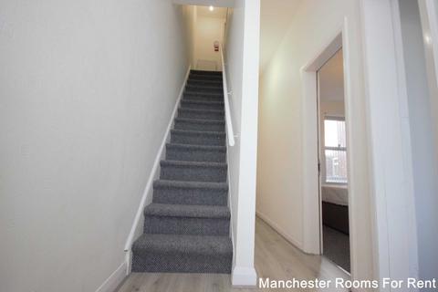 6 bedroom house to rent - Great Clowes Street, Salford