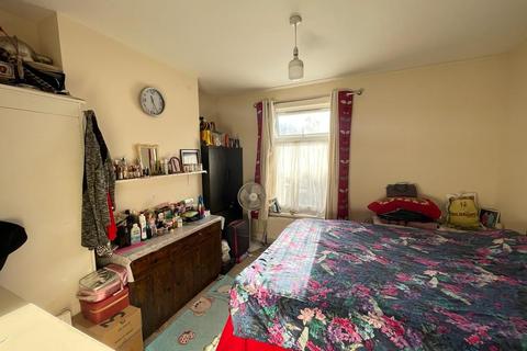 164 Alfred Road, Handsworth, Birmingham, B21 9NQ
