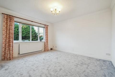 995 Aikenhead Road, Glasgow, G44 4QJ