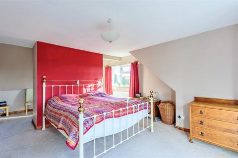 Chail-ach Broad Road, Hambrook, Chichester, PO18 8RG