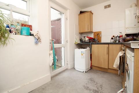2 bedroom flat for sale - Bear Road, Brighton, BN2 4DB