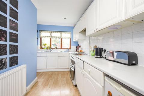 4 bedroom semi-detached house for sale - Hollington Crescent, New Malden, KT3
