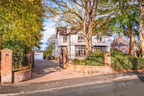 4 bedroom detached house for sale, Prospect Road, Market Drayton