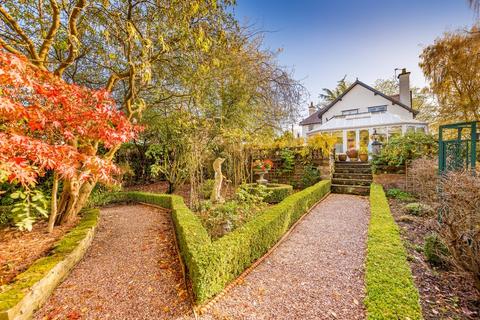 4 bedroom detached house for sale, Prospect Road, Market Drayton