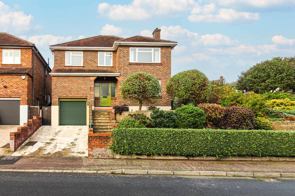 Goldings Road, Loughton 4 bed detached house for sale £825,000