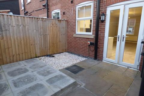 2 bedroom end of terrace house to rent, Orchard Court, Louth, LN11 7DS