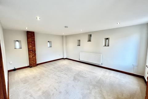 3 bedroom barn conversion to rent, Main Street, Fiskerton, Southwell