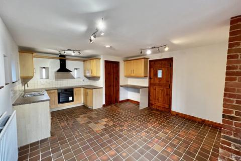 3 bedroom barn conversion to rent, Main Street, Fiskerton, Southwell