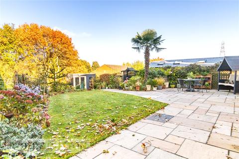 16 Blenheim Chase, Scissett, Huddersfield, HD8 9UA