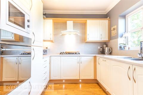 16 Blenheim Chase, Scissett, Huddersfield, HD8 9UA