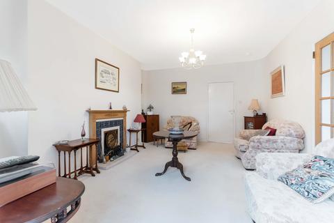 3 bedroom apartment for sale - 65 Kelvin Court, Claythorn, Anniesland, Glasgow, G12 0AG