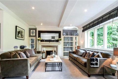 3 bedroom apartment to rent, Frognal, Hampstead