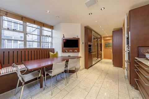 3 bedroom flat to rent - Lowndes Square, Knightsbridge
