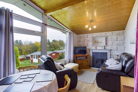 2 bedroom chalet for sale - Elmrise Park, Llangain, Carmarthen