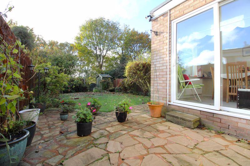 Hallcroft Way, Aldridge, WS9 8UL 3 bed semidetached house £300,000