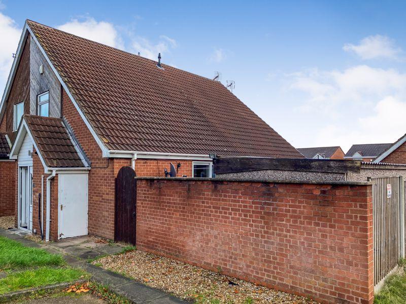 Arun Dale, Mansfield Woodhouse, Notts, NG19 9RF 1 bed cluster house £