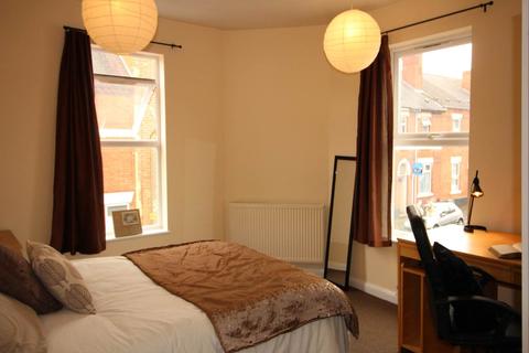 3 bedroom house share to rent - Crosby Street, Derby,