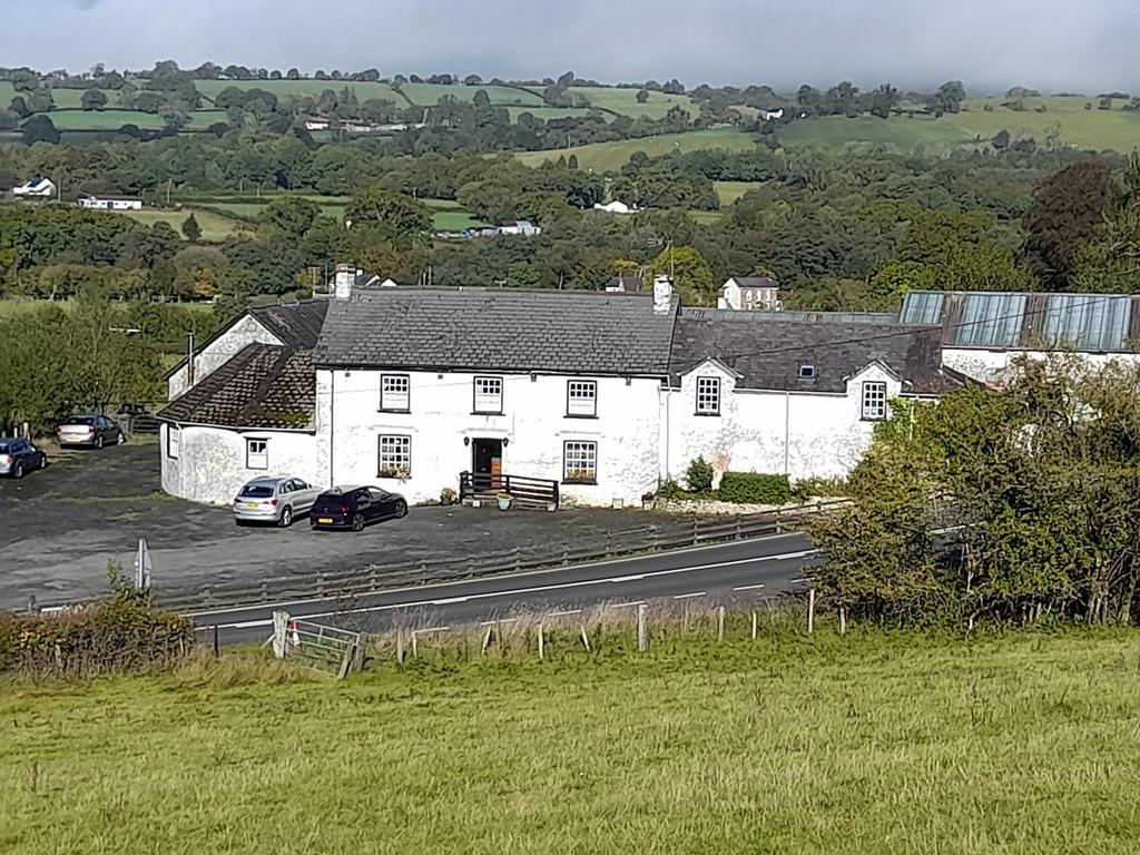Cynghordy, Llandovery SA20 6 bed detached house for sale £475,000