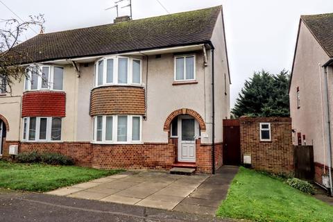 3 bedroom semi-detached house for sale - Oakwood Drive, Milton Keynes