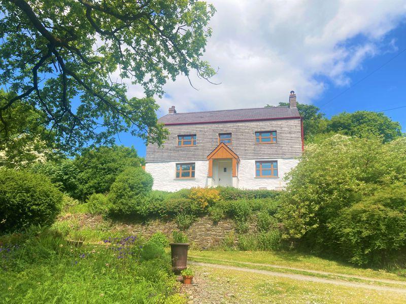 Cwm Cou, Newcastle Emlyn 5 bed detached house £625,000