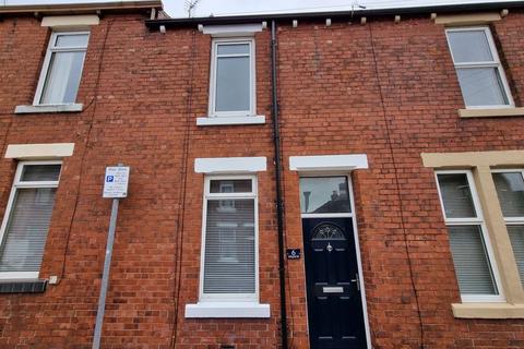 2 bedroom terraced house to rent, Bellgarth Gardens, Carlisle