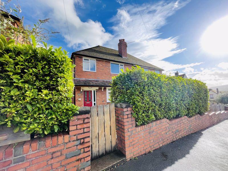 Old Barn Way, Abergavenny 3 bed house £1,100 pcm (£254 pw)