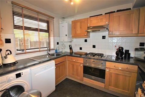 4 bedroom semi-detached house for sale - Aspen Close, Killamarsh, Sheffield, Derbyshire, S21 1TA