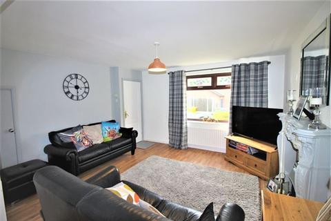 4 bedroom semi-detached house for sale - Aspen Close, Killamarsh, Sheffield, Derbyshire, S21 1TA