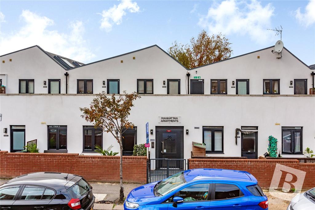 Manhattan Apartments, 26 Clifford Road, Walthamstow, E17 1 bed