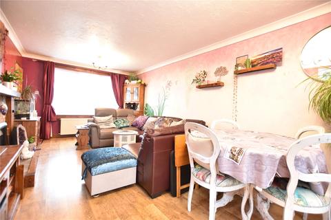 3 bedroom semi-detached house for sale - Mill Green Place, Leeds, West Yorkshire