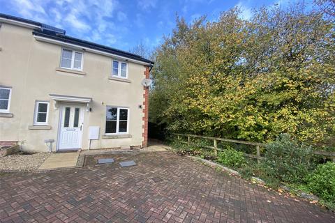 3 bedroom semi-detached house to rent, Kensey Court, Launceston, Cornwall, PL15