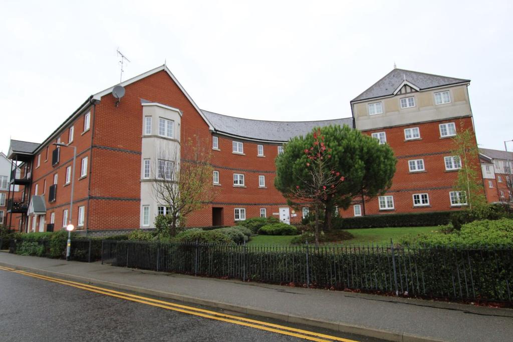 Axial Drive, Colchester 2 bed apartment £975 pcm (£225 pw)