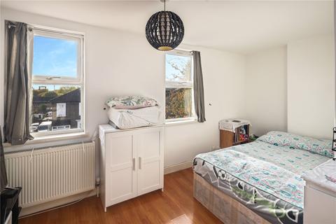 Top Floor Flat, 100 Chobham Road, London, E15 1LZ