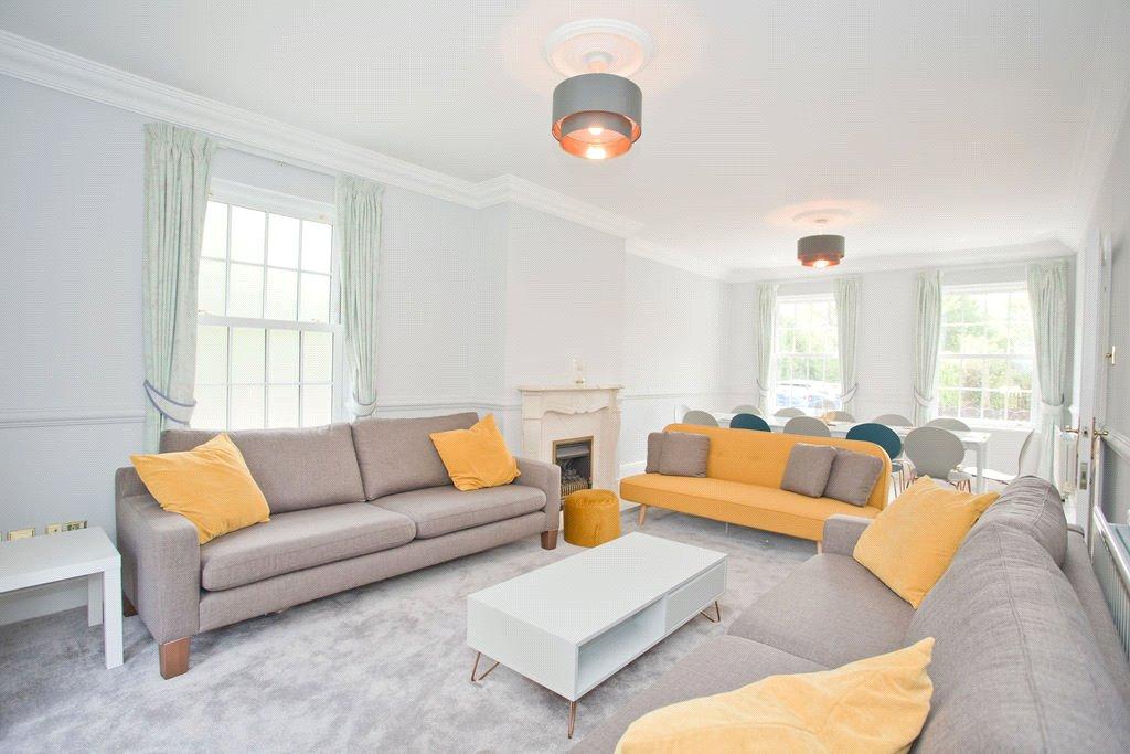 Taylor Drive, Throop, Bournemouth, Dorset, BH8 6 bed detached house for