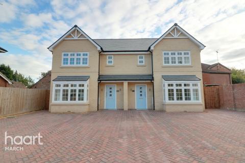 4 bedroom semi-detached house for sale - South Park Street, Chatteris