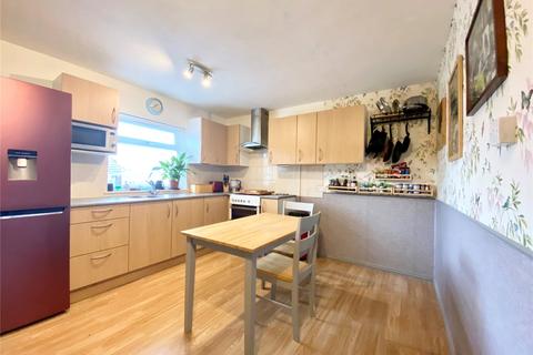 102 Beaconsfield, Brookside, Telford, TF3 1NH