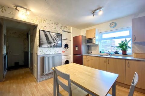 102 Beaconsfield, Brookside, Telford, TF3 1NH
