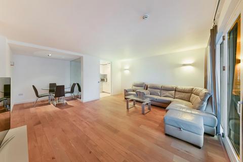 undefined, New Providence Wharf, Fairmont Avenue, London, E14