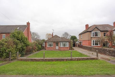 4 bedroom bungalow for sale - The Croft, Bloxham