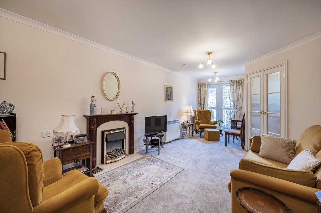 Flat 25, 3 Johnstone Drive, Rutherglen, Glasgow, G73 2PE 1 bed flat for